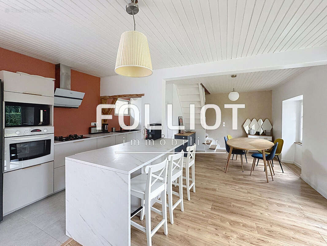 Maison à GOUVILLE-SUR-MER