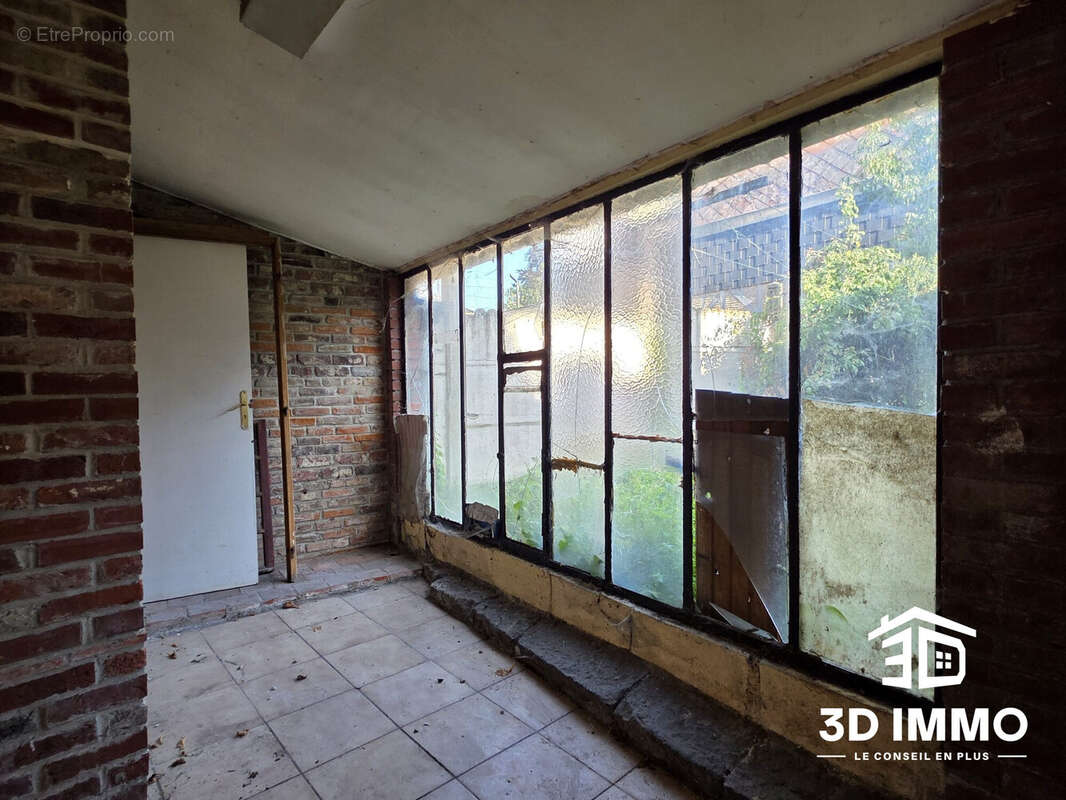 Maison à AVESNES-SUR-HELPE