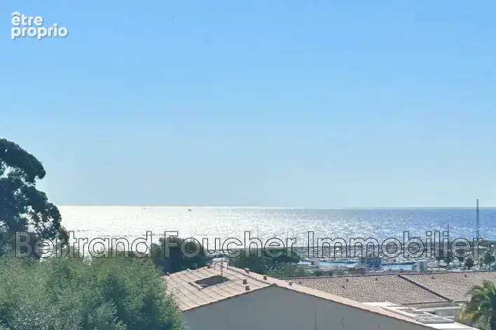 Appartement 3 pièces 69 m² à vendre à Cavalaire-Sur-Mer (83240) - photo 2