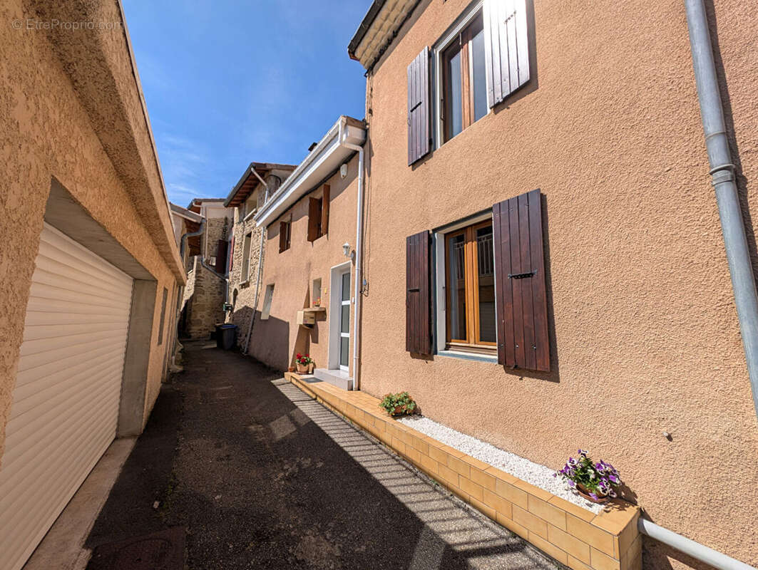 Maison à CORNAS
