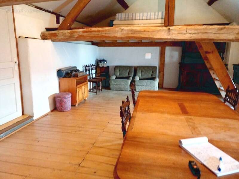 Maison à SAINT-PRIEST-BRAMEFANT