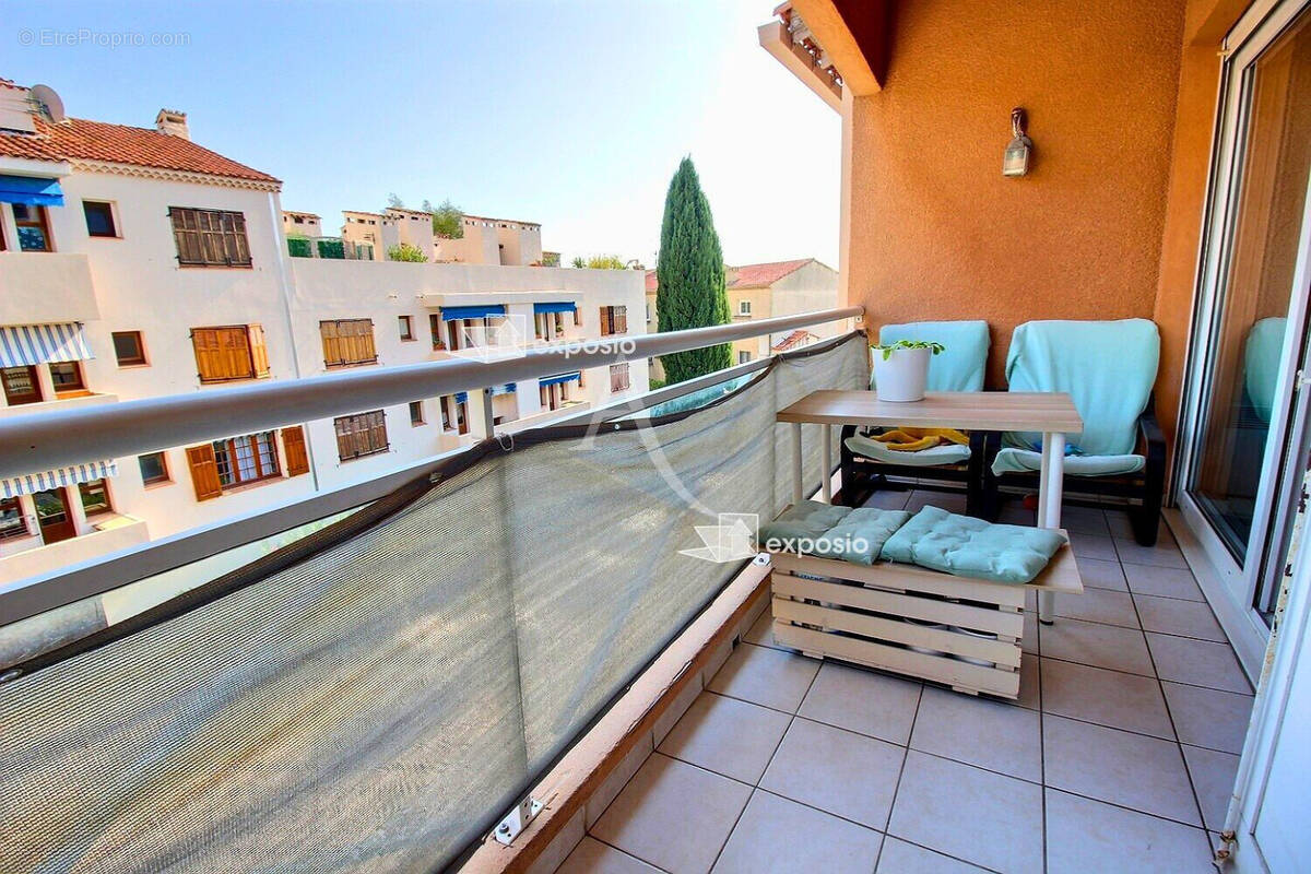 Appartement à CARQUEIRANNE