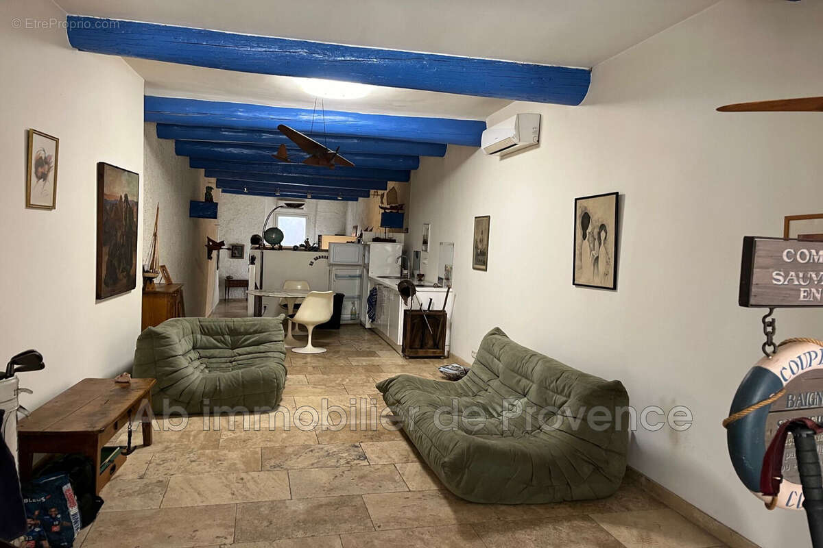 Appartement à ROGNES