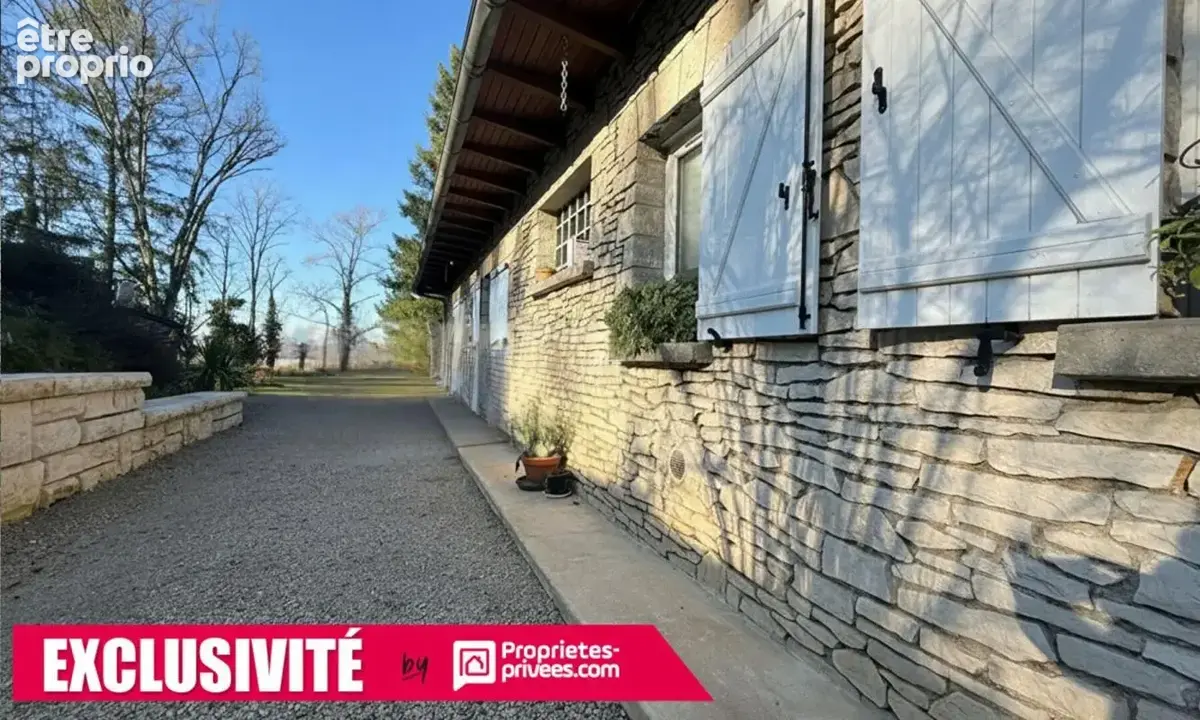 Maison familiale en pierres - Brive Ouest - Espace à vivre de PLAIN PIED - Terrain 5 038 m² - photo 3