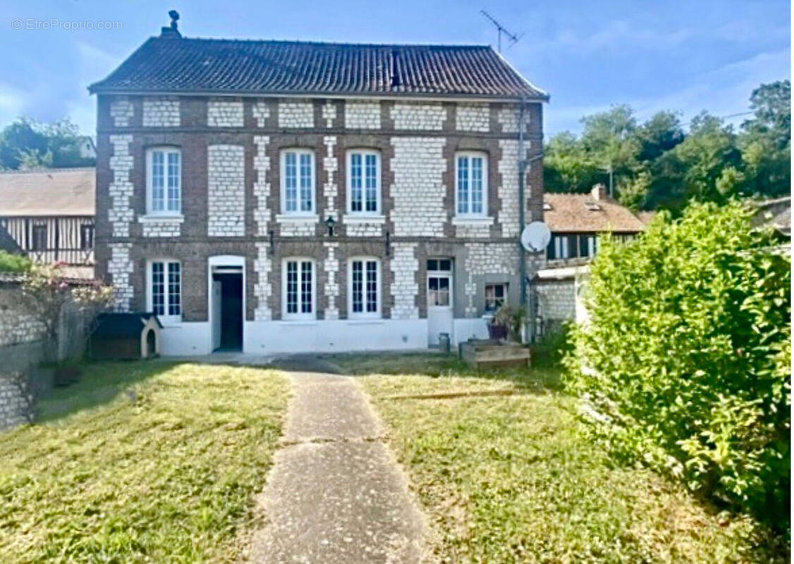 Maison à TOURVILLE-LA-RIVIERE