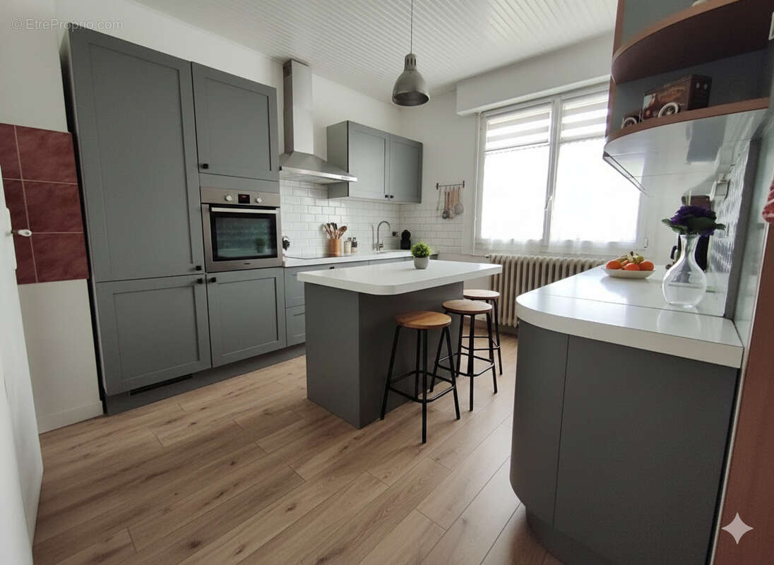 Maison à DONVILLE-LES-BAINS