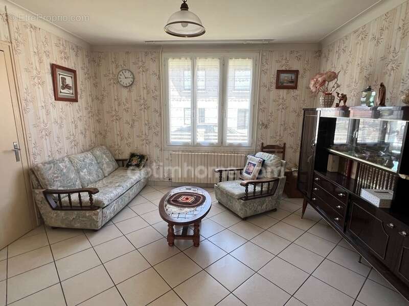 Maison à vendre 6 pièces LE LONGERON (49) - photo 3