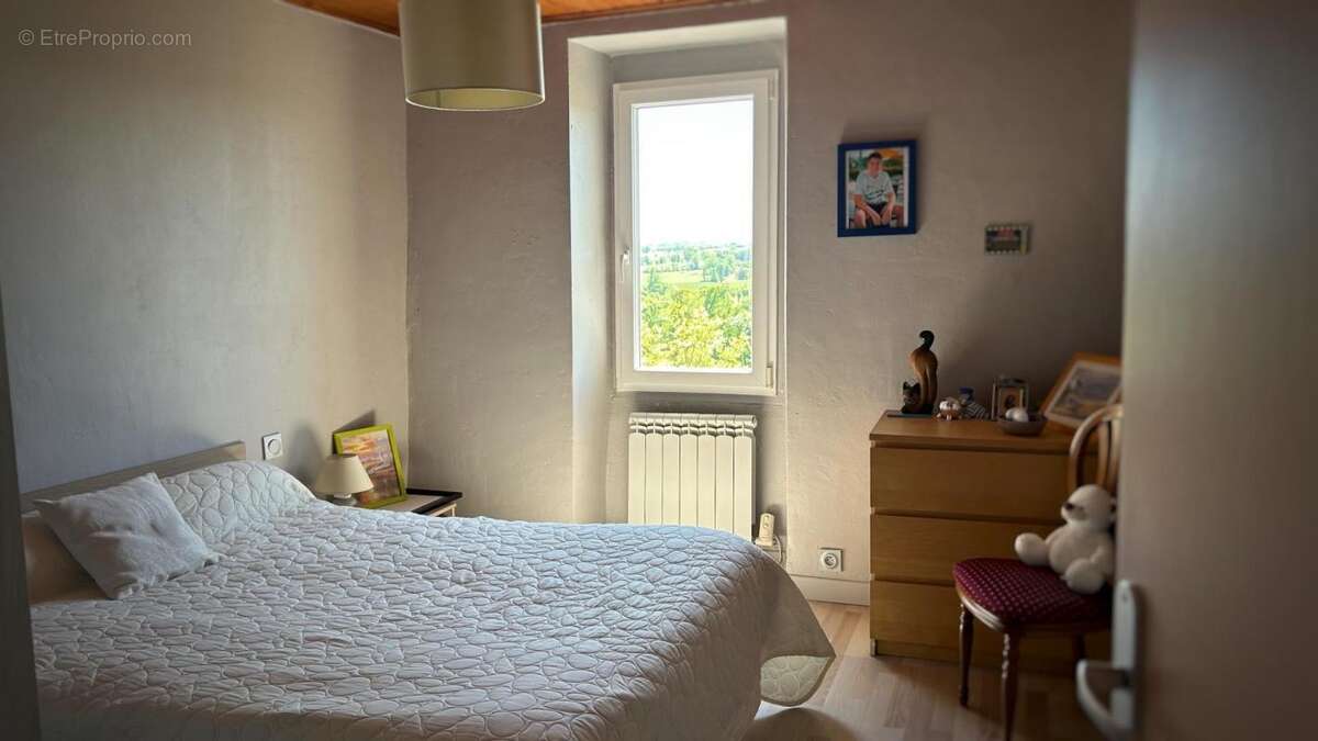 Maison à COURRENSAN