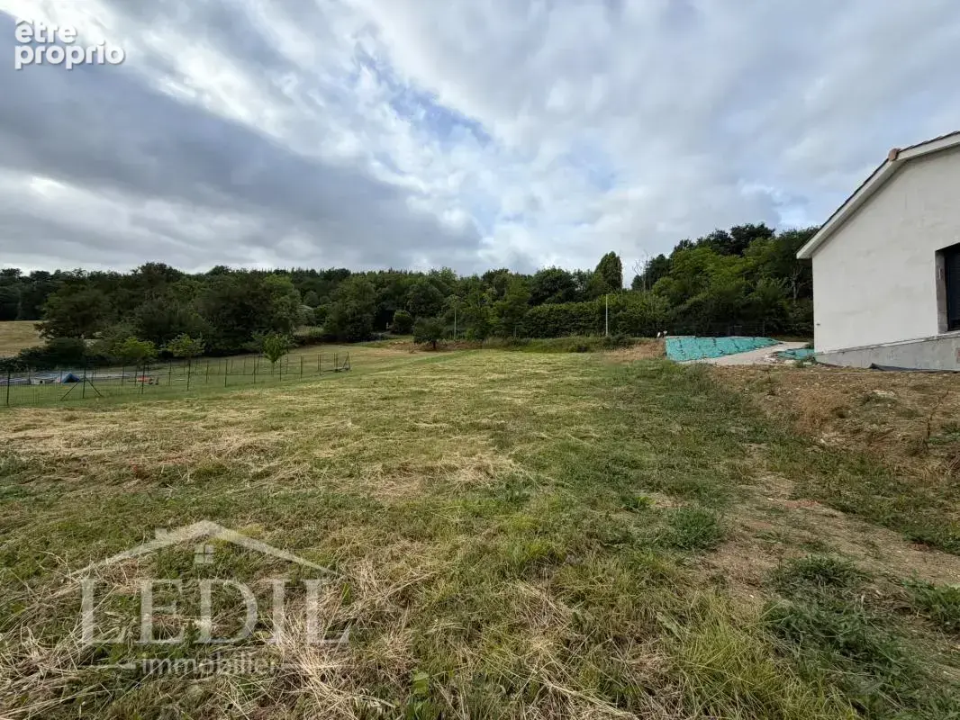 Terrain constructible 1531 m2 - photo 2