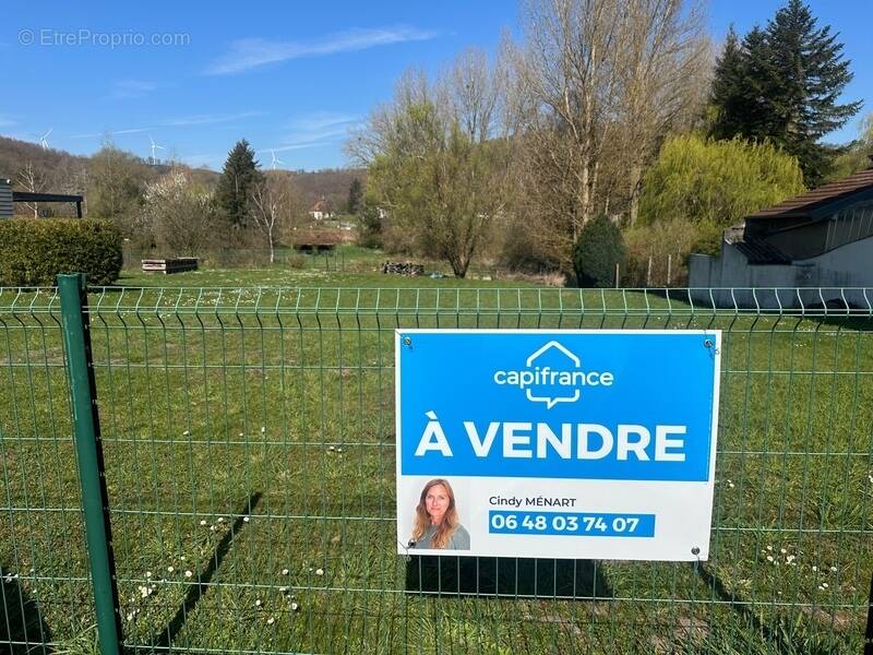 Terrain à VARSBERG