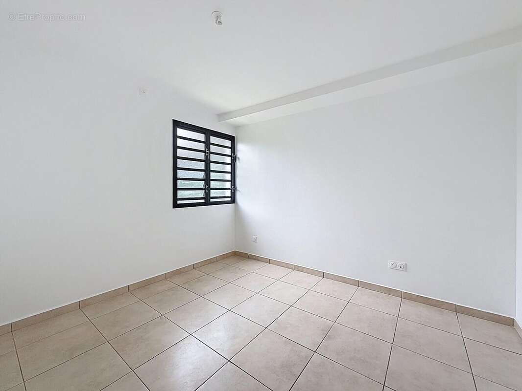 Photo 7 - Maison à BAIE-MAHAULT