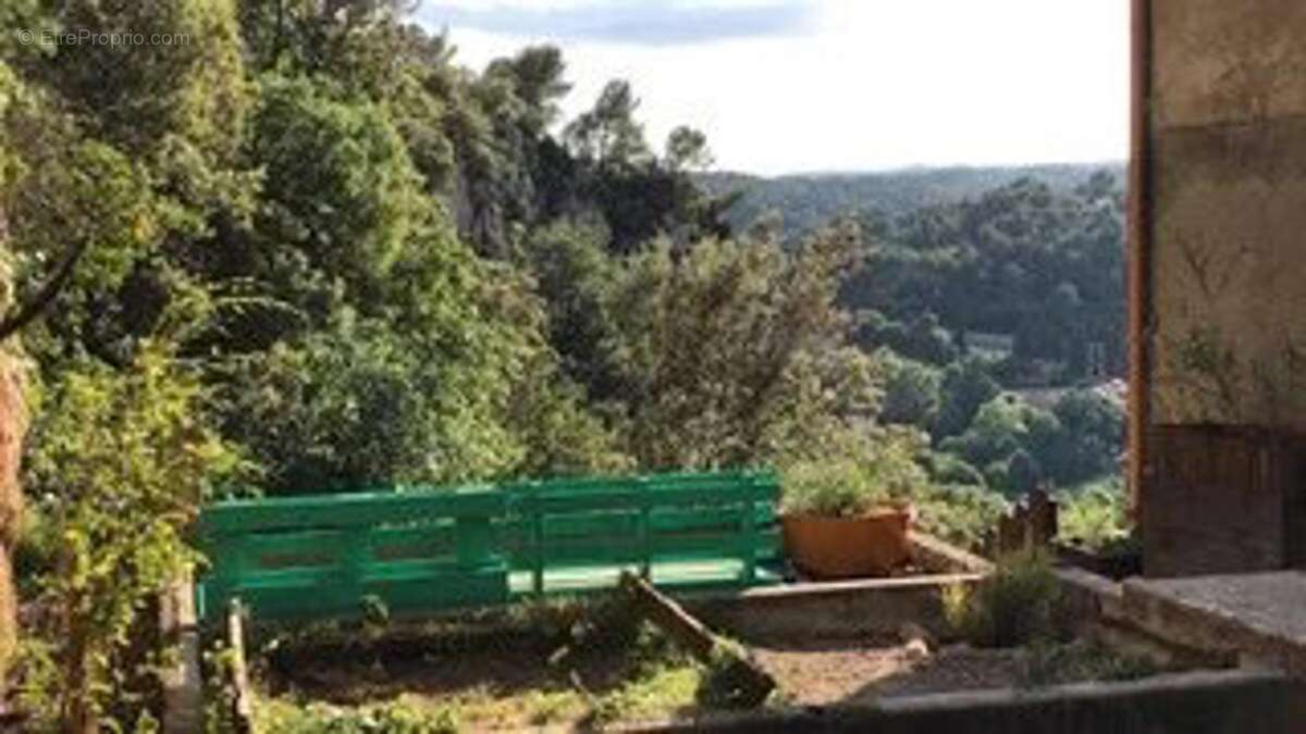 Appartement à BARJOLS