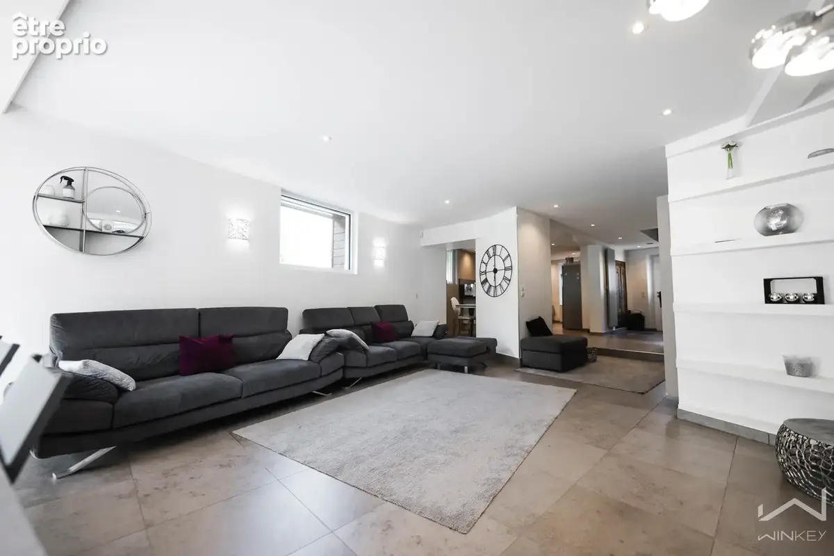 Maison de ville familiale avec dépendance aménagée, grand jardin et fort potentiel (terrain de 809m2) - photo 2