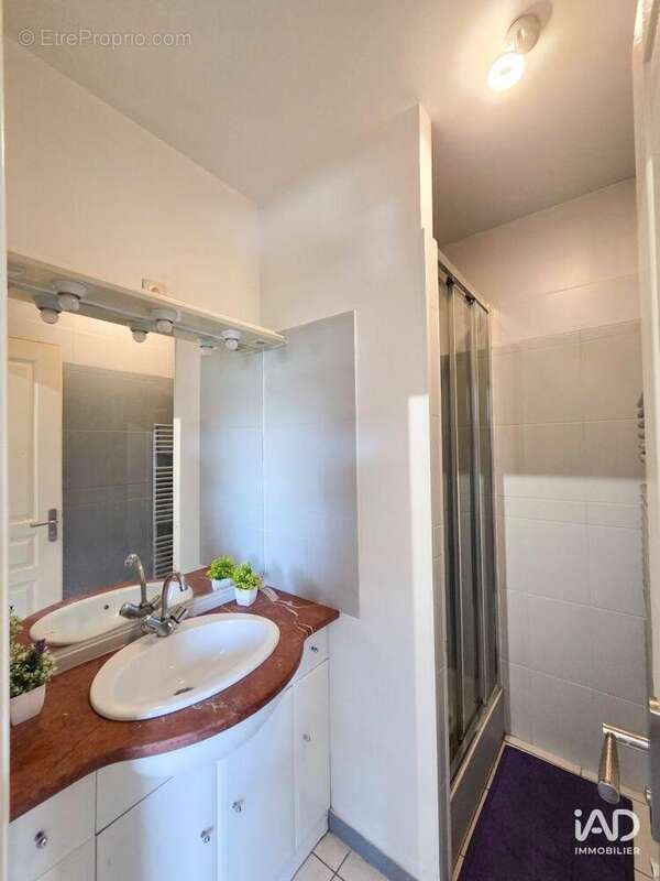 Maison 146 m² à Vif  - photo 8