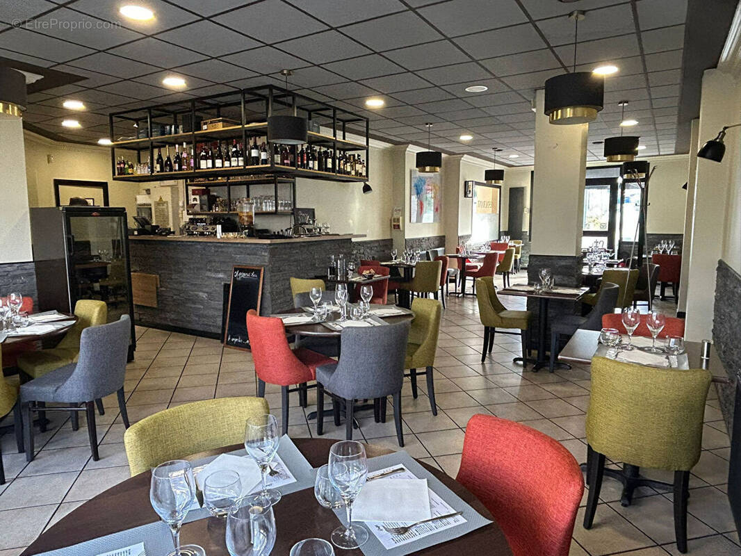 Autre à L&#039;HAY-LES-ROSES