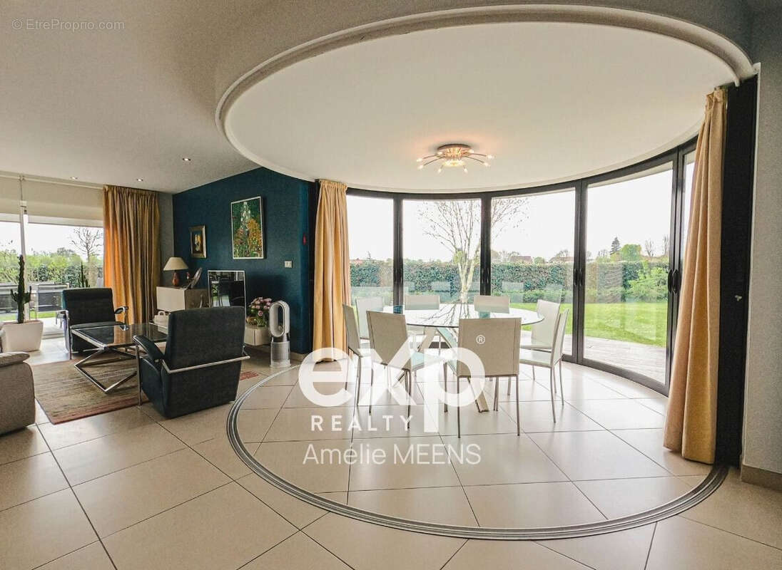 Maison à ESQUELBECQ