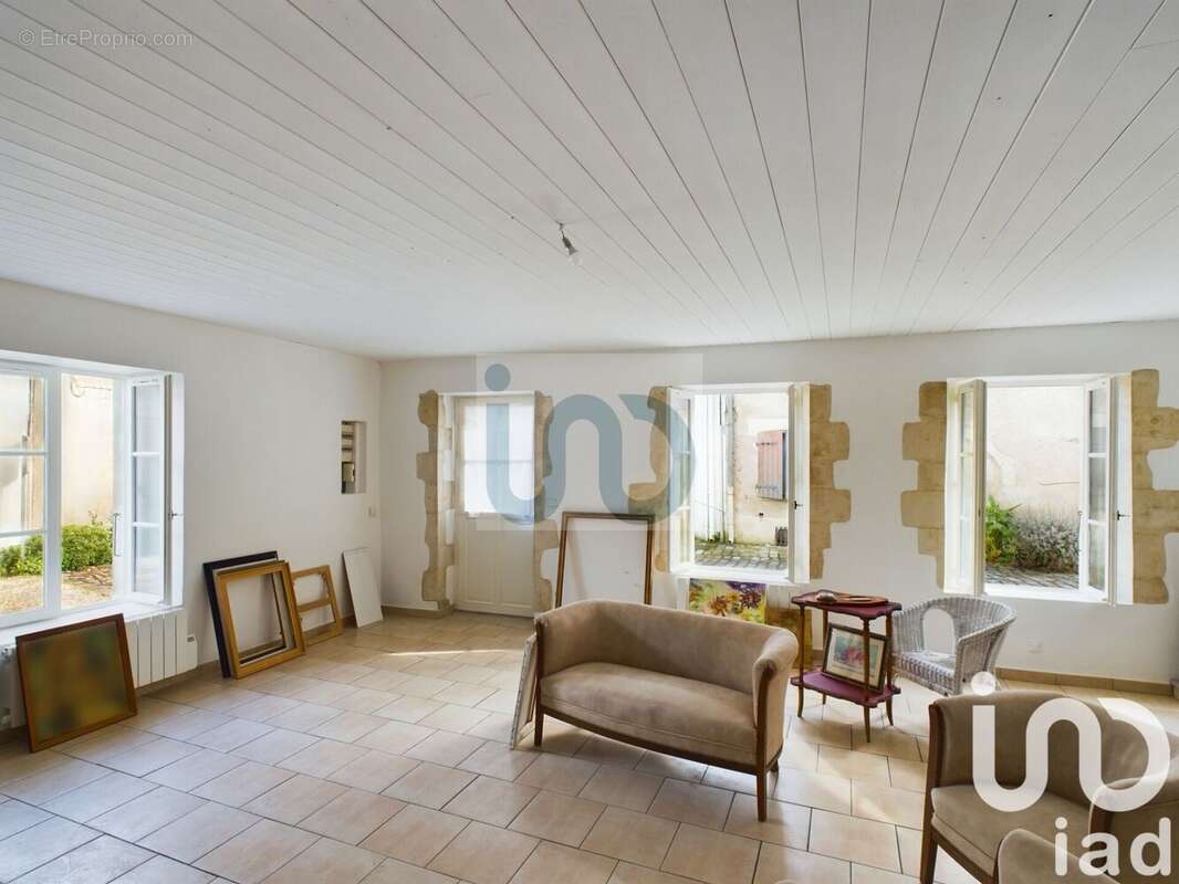 Photo 3 - Maison à SAINT-MARTIN-DE-RE