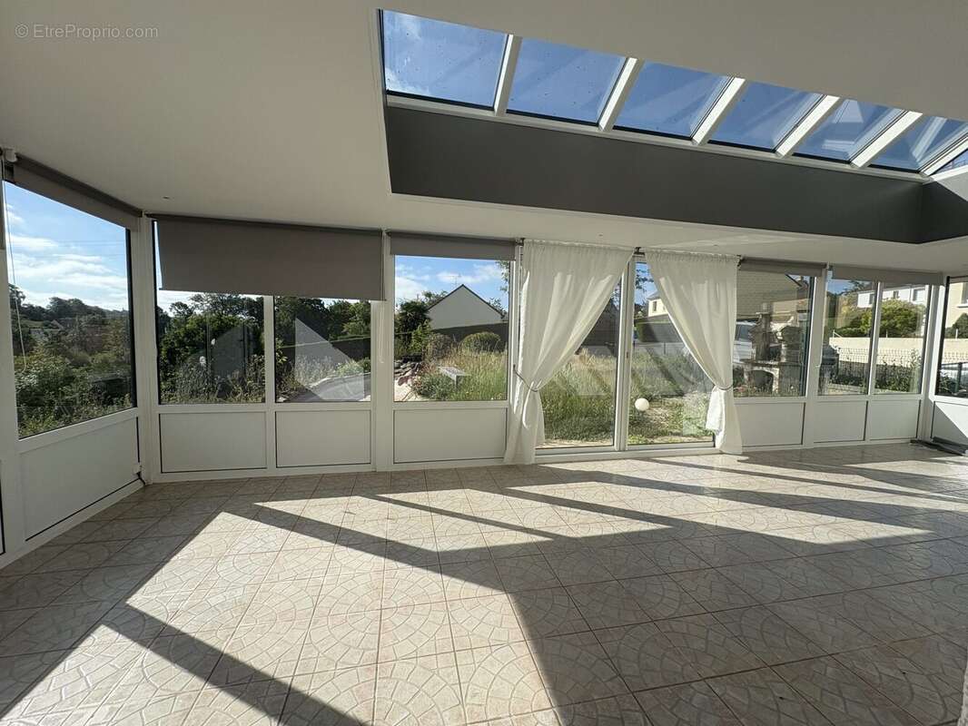 Maison 149 m² à Villedieu-Les-Poeles  - photo 2