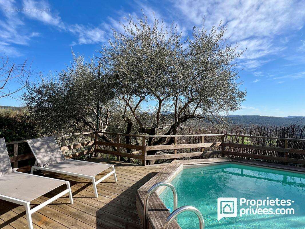 Maison à MONTAUROUX