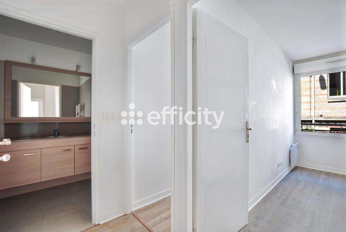 Appartement à SURESNES