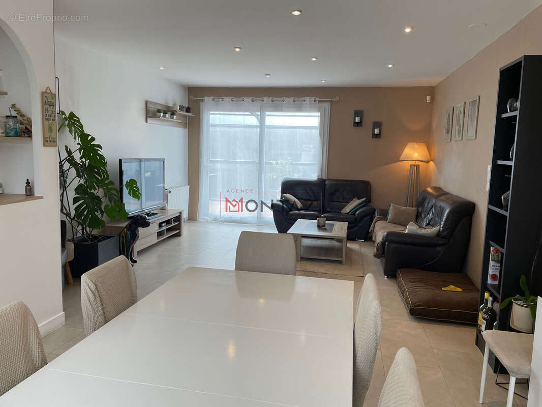 Maison à CHOISY-EN-BRIE