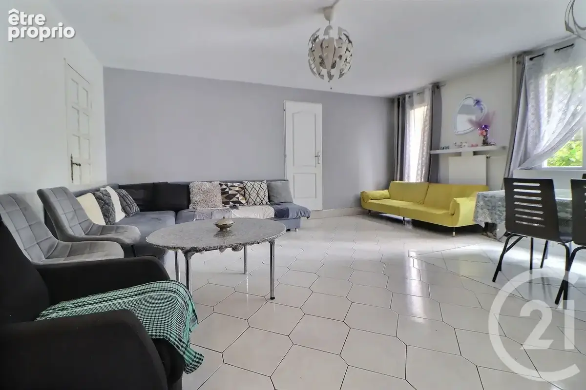 Appartement à AULNAY-SOUS-BOIS