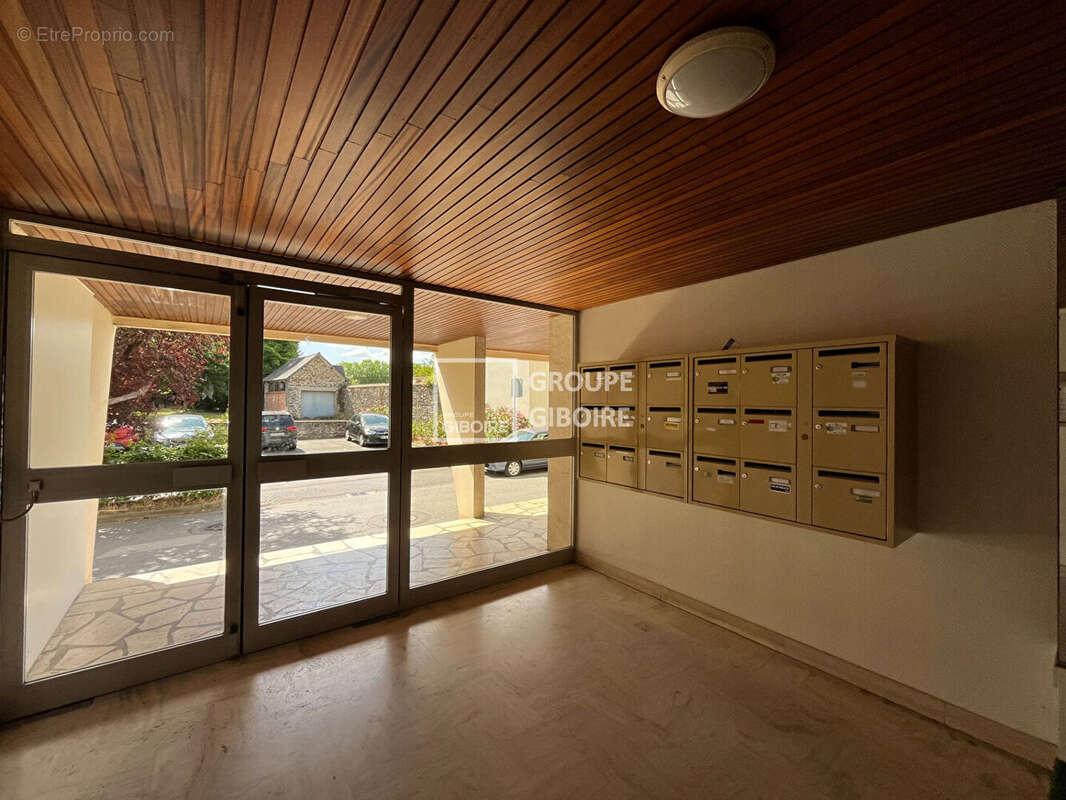 A vendre - exclusivite agence giboire - t2 de 55 m² en plein coeur de ville de cesson-sevigne - photo 2