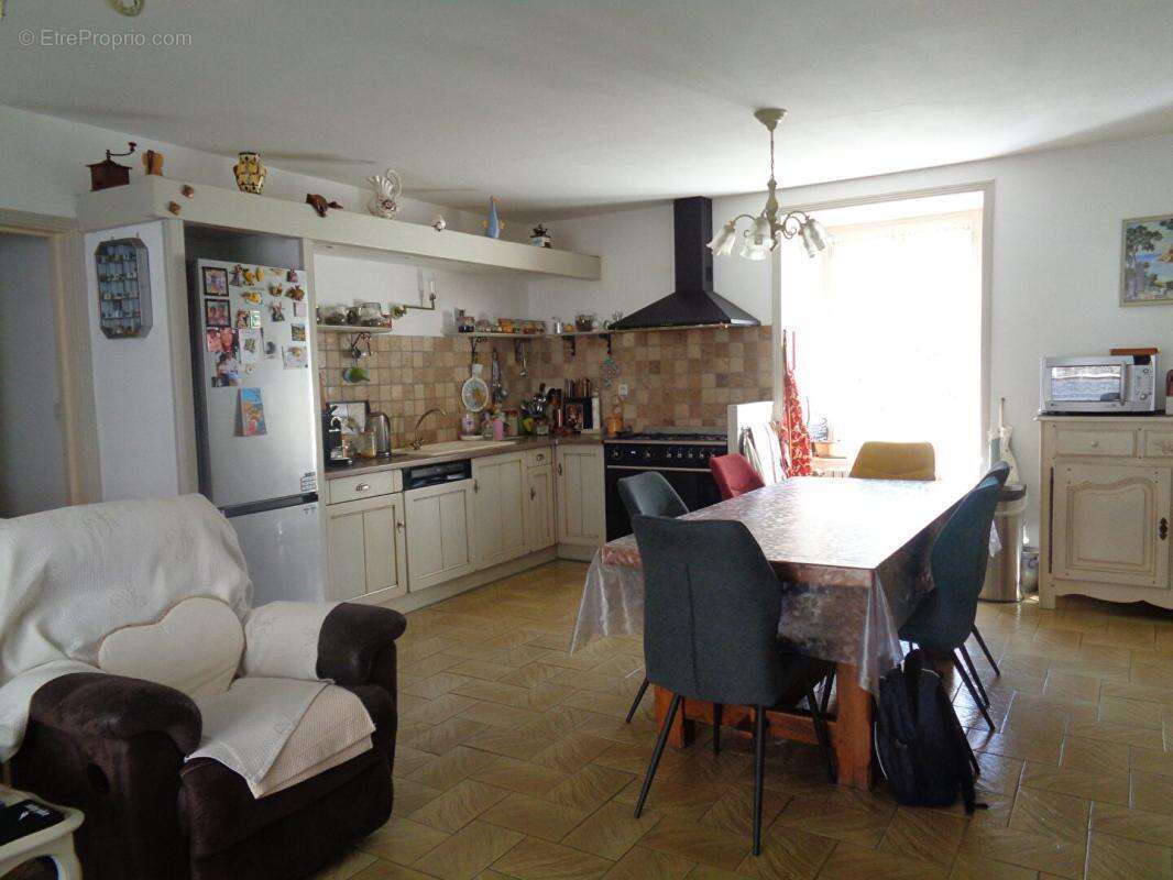 Maison à SAINT-BONNET-DE-MONTAUROUX