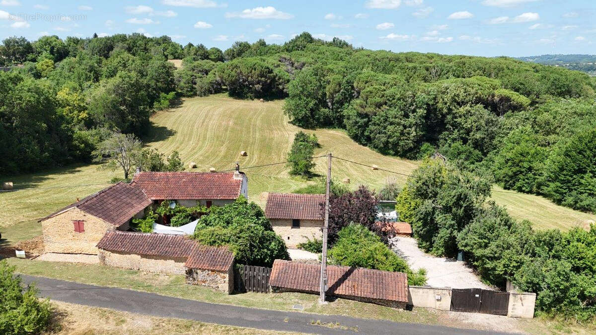 Maison à LE BUISSON-DE-CADOUIN