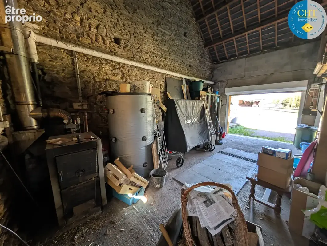 Longère en pierres indépendante et ses vastes dépendances   loutehel (35380) - photo 28