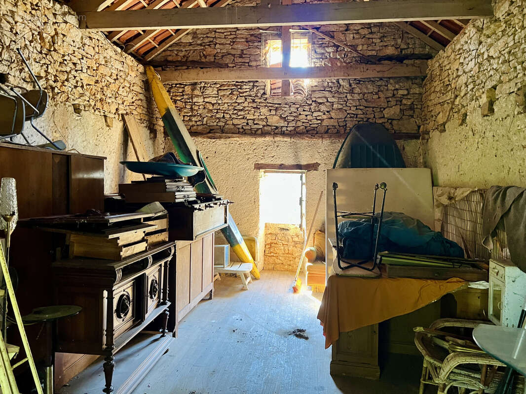 Maison à SAULIAC-SUR-CELE