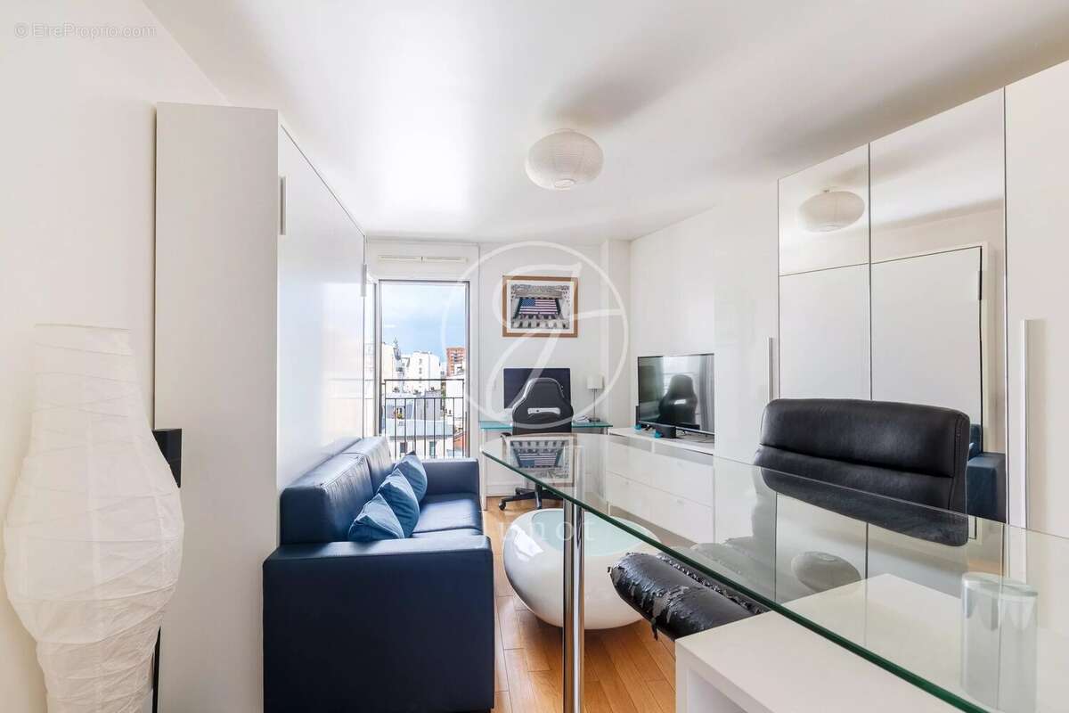 Appartement à PARIS-18E