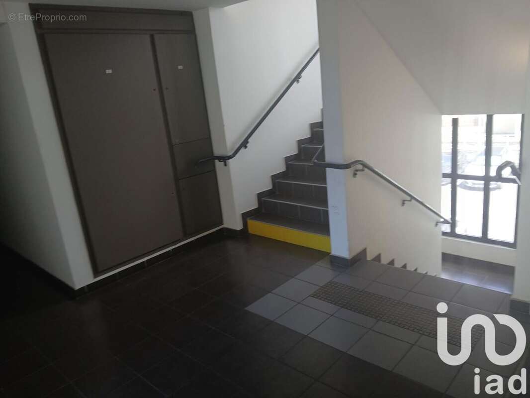 Photo 4 - Appartement à SAINTE-SUZANNE