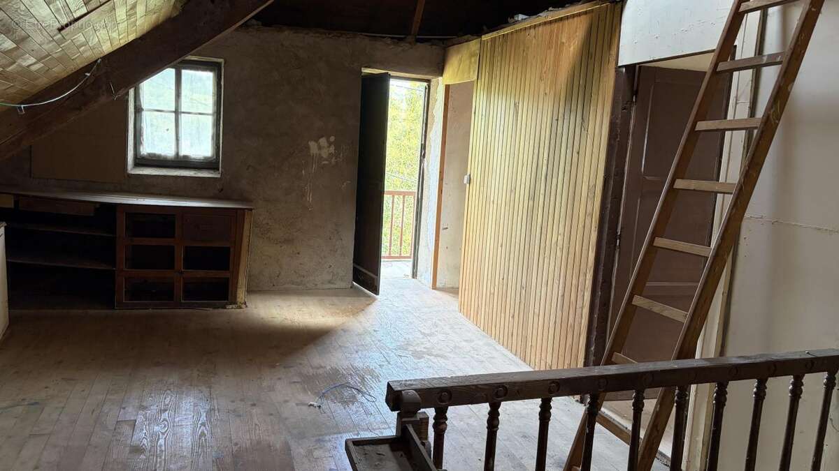 Maison à POUZAC