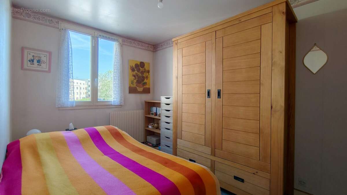 Appartement à LOGNES