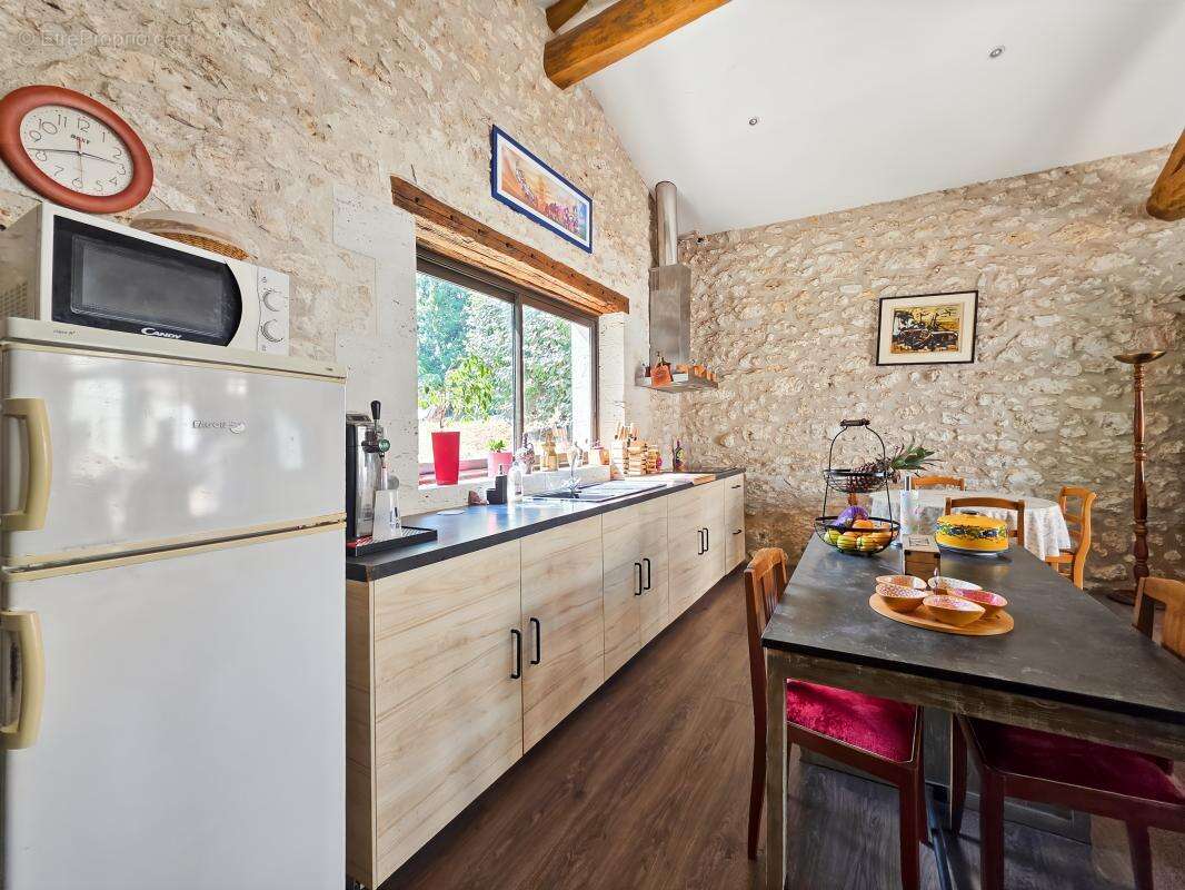 Maison à LAROQUE-TIMBAUT