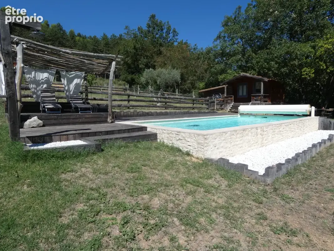 Volonne – propriété d’exception 3,5 ha – 3 habitations – piscine chauffée – vue montagnes - photo 15