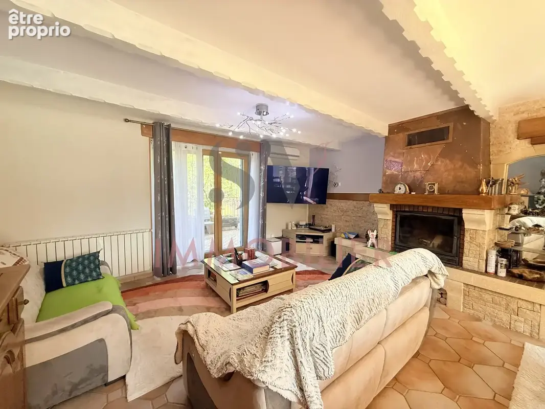 Avène   une propriété aux multiples possibilités : habiter, louer, investir - photo 10