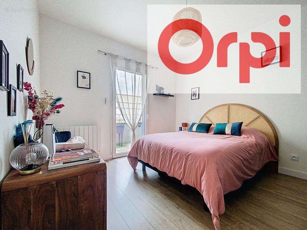 Appartement à VOISINS-LE-BRETONNEUX