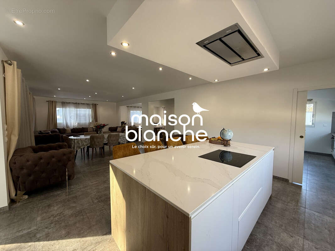 Maison à SAINT-DENIS-DE-PILE