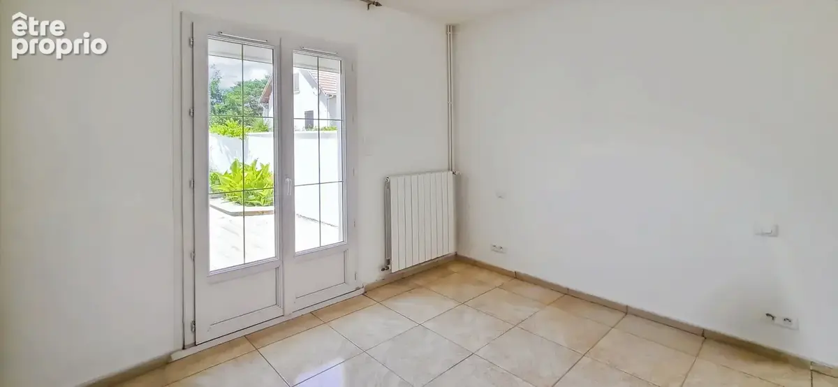 LE TAILLAN MEDOC - Maison de plain-pied 120 m² avec jardin 600 m² + garage - Proche centre-ville - photo 13