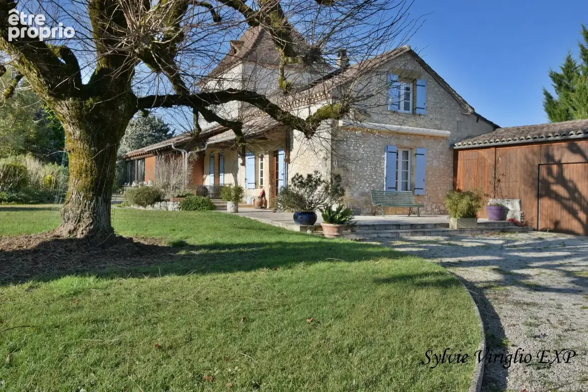 Maison 6 pièces 207 m² à vendre à Beaumont-Du-Perigord (24440) - photo 2