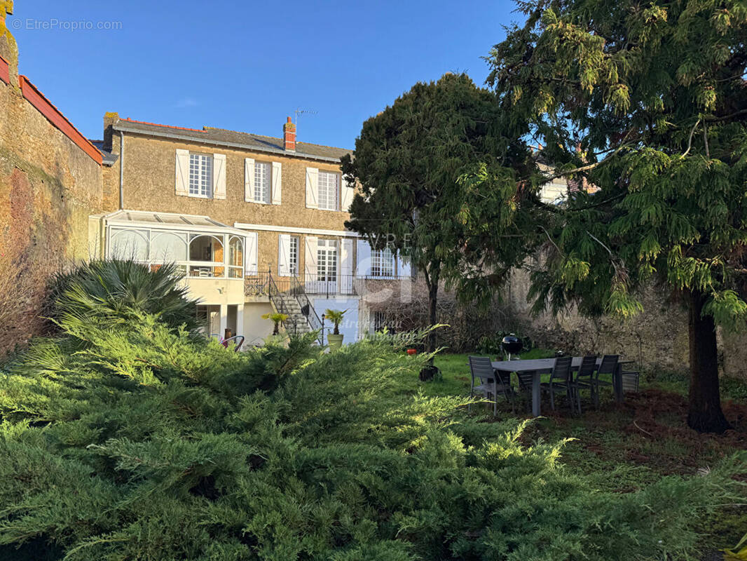 Maison à PAIMBOEUF