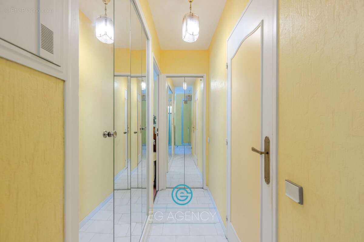 Appartement 43 m² à Marseille-8e  - photo 9
