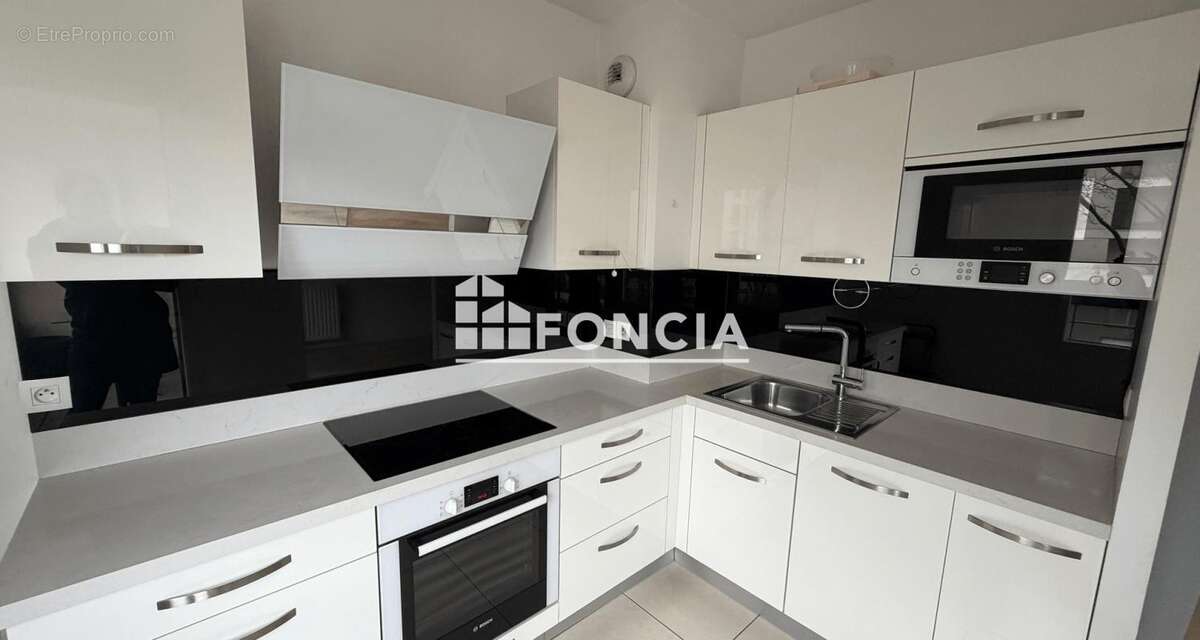 Appartement à BOURG-LA-REINE