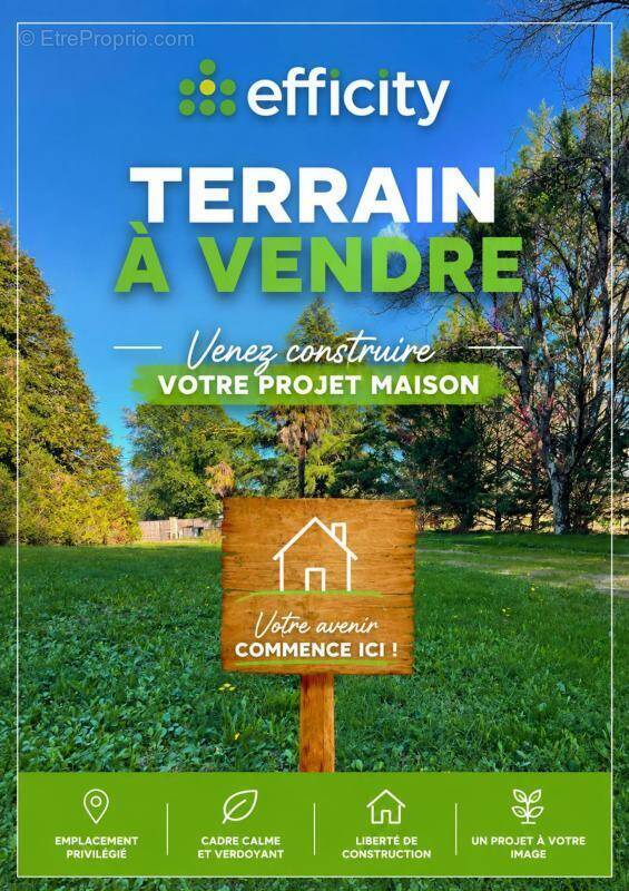 Terrain à COUTRAS