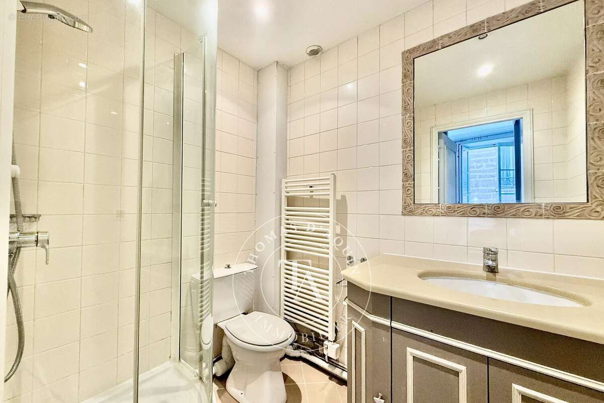 Appartement à PARIS-7E