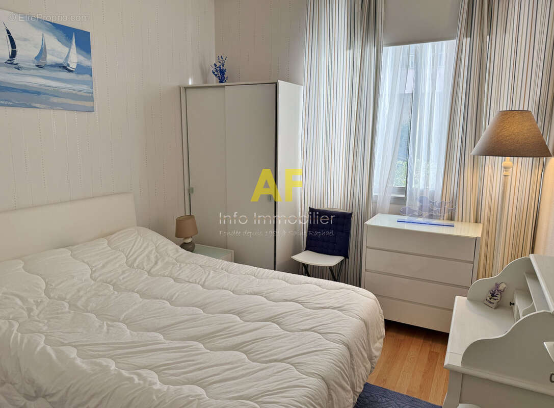 Appartement à SAINT-RAPHAEL