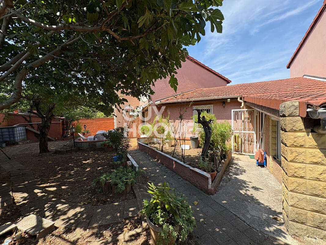 Maison Type 5 de 120m² avec garage et jardin sur la commune de Saint-Fons - photo 4