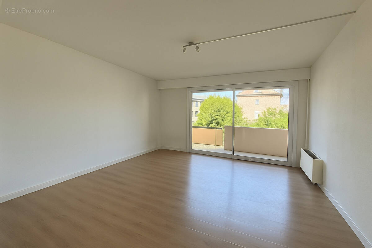 Appartement à BRIVE-LA-GAILLARDE